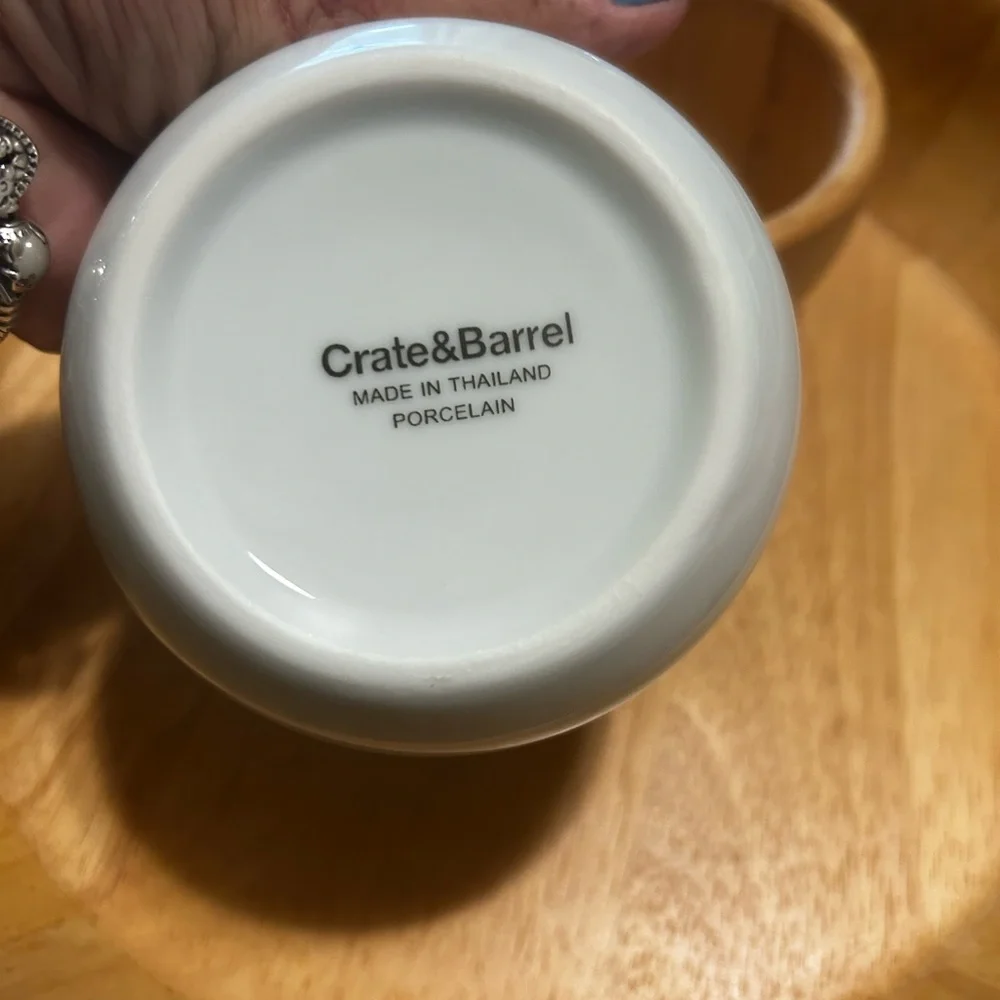 Any Season Crate & Barrel Round Wood Chip & Dip Server w/ceramic bowl